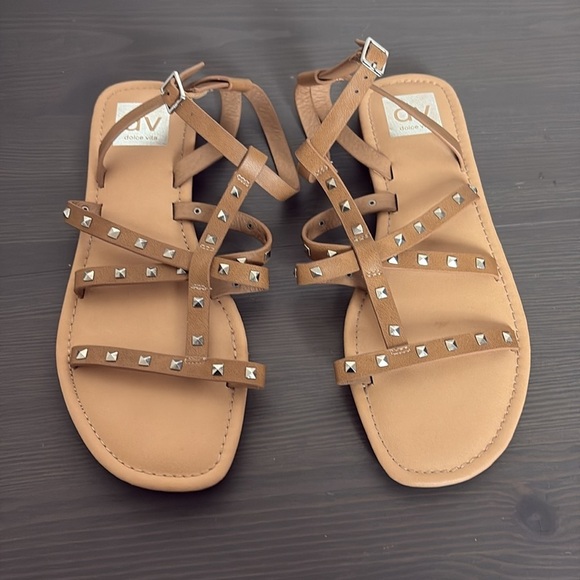 DV by Dolce Vita Jolicka Cognac Sandals Studded Criss Cross Women’s Size 7 - Picture 4 of 8